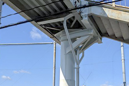 鋼構造及びコンクリート　横断歩道橋補修設計（橋面防水、部材補修、塗替え塗装）